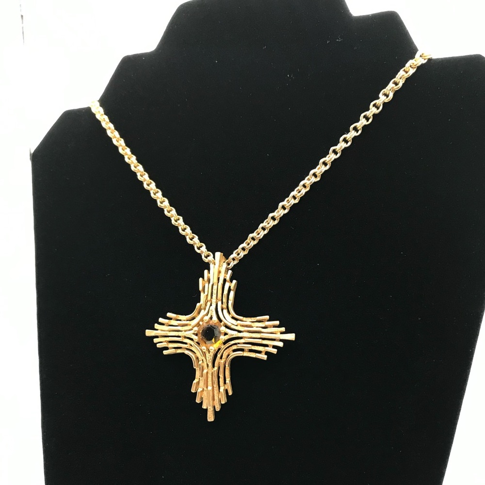 Vintage Sarah Coventry Gold-Tone Cross Pendant Necklace - Picture 3 of 11